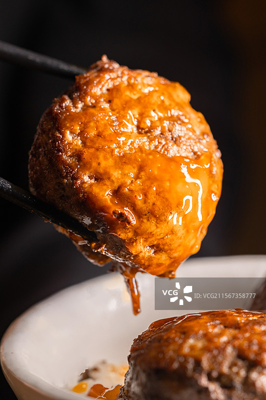 日本大米越光米汉堡肉牛排肉牛排无菌蛋鸡蛋蛋液肉糜肉团肉饼煎牛肉烤肉汉堡肉铁板牛肉牛肉饭芝士汉堡车打芝图片素材