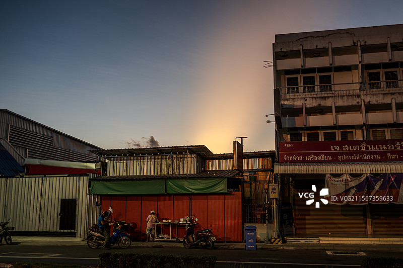 普吉岛日出前图片素材