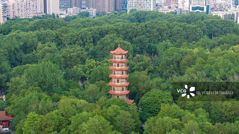 武汉解放公园步月塔图片素材