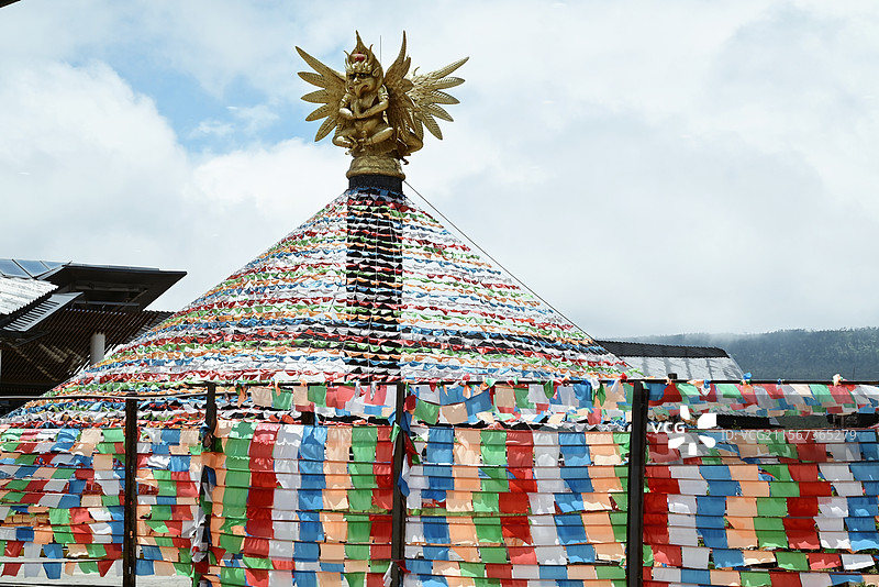 玉龙雪山经幡图片素材