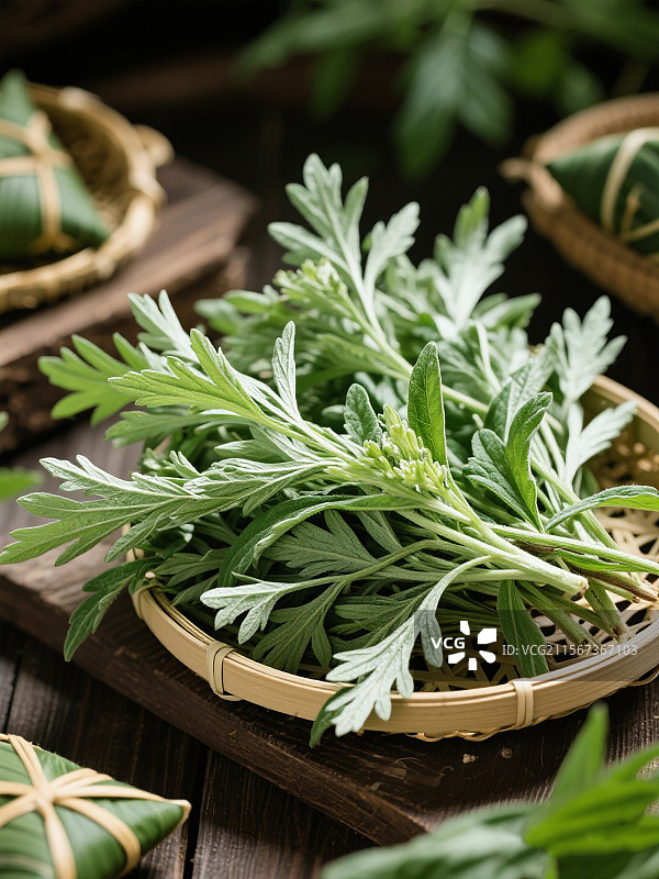 传统节日端午节的艾草门挂挂件图片素材