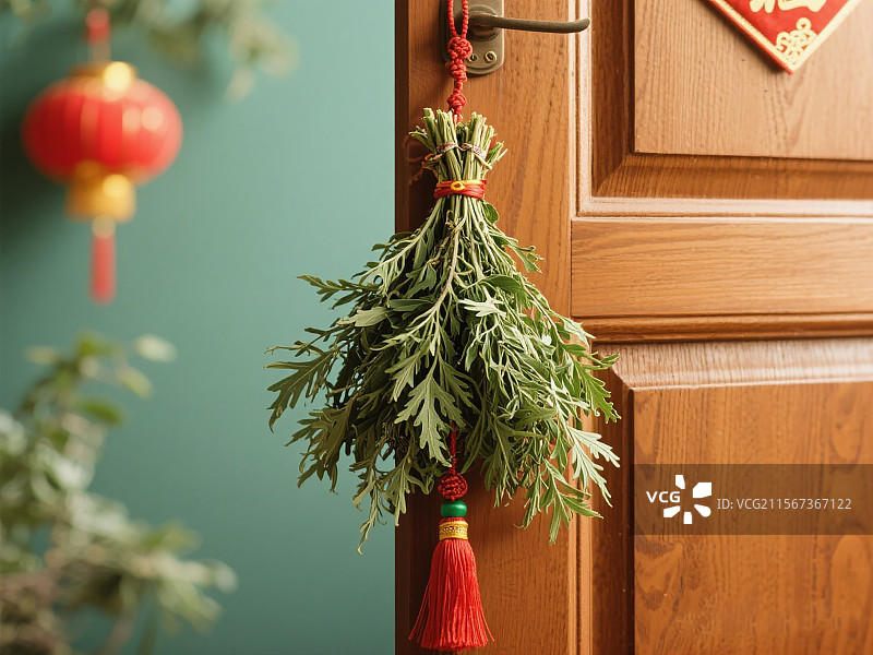 传统节日端午节的艾草门挂挂件图片素材