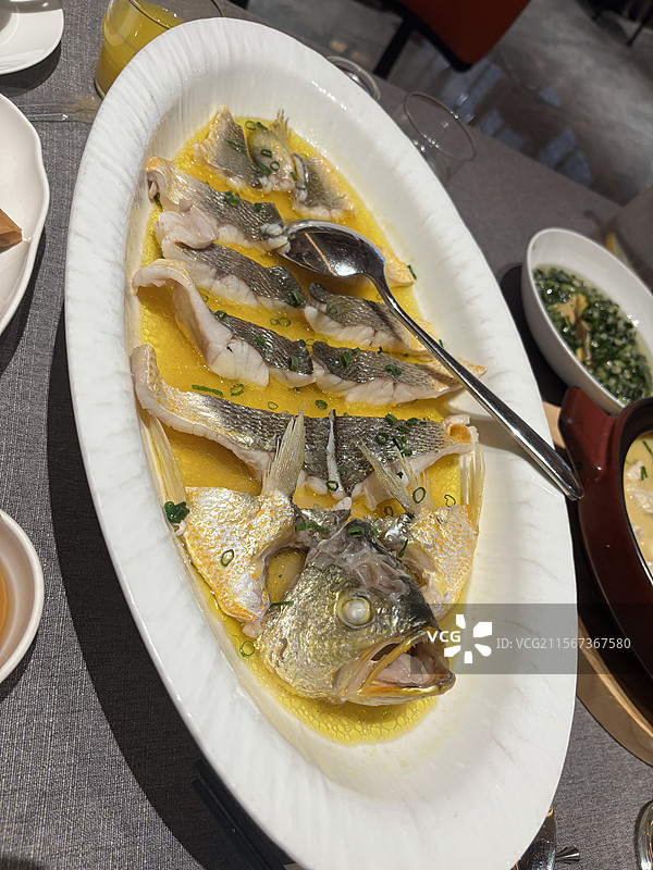 美食本帮菜大黄鱼海鲜豆腐图片素材