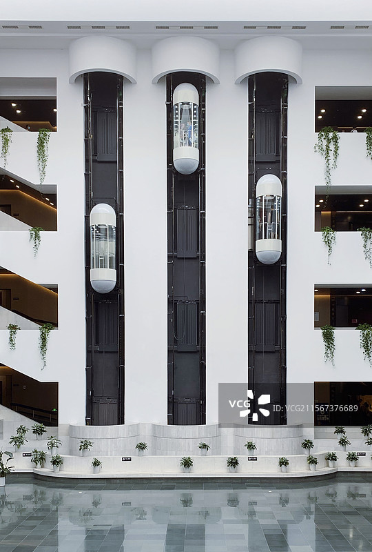 深圳博物馆古代艺术馆“胶囊电梯”图片素材