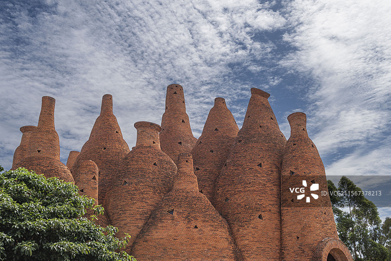 云南红河弥勒市著名景点-东方韵艺术小镇-万花筒建筑风光图片素材