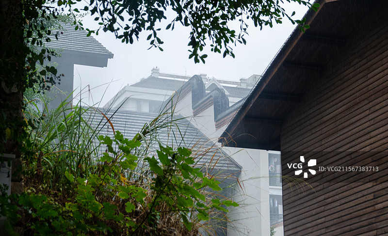 福州仓山区烟台山公园的阴雨天建筑图片素材