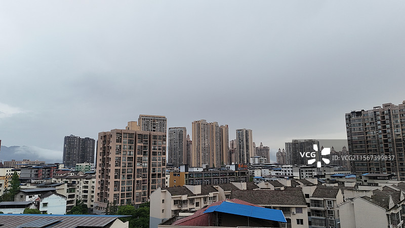 西部百强县川东小城达州大竹县城市雨后日出云海图片素材