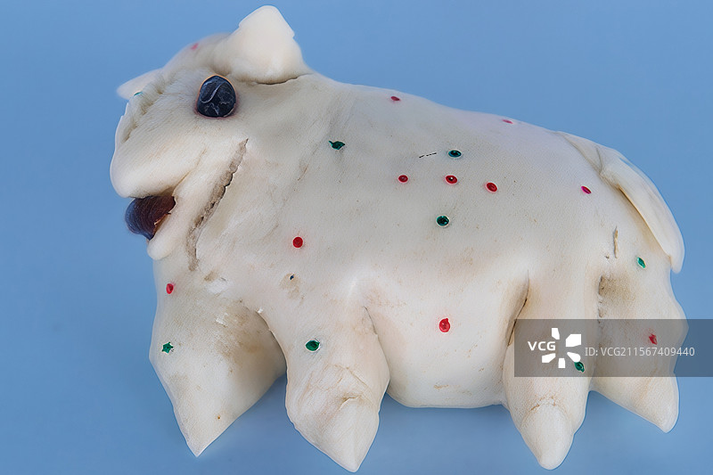 山西晋城农村过春节蒸的送给未成年儿童的面塑--花馍图片素材