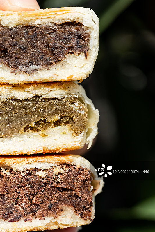 绿豆饼绿豆糕绿豆酥绿豆糕点中式点心甜品下午茶甜食零食小吃酥脆掉渣图片素材