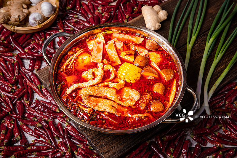 重庆火锅麻辣烫套餐汤锅图片素材