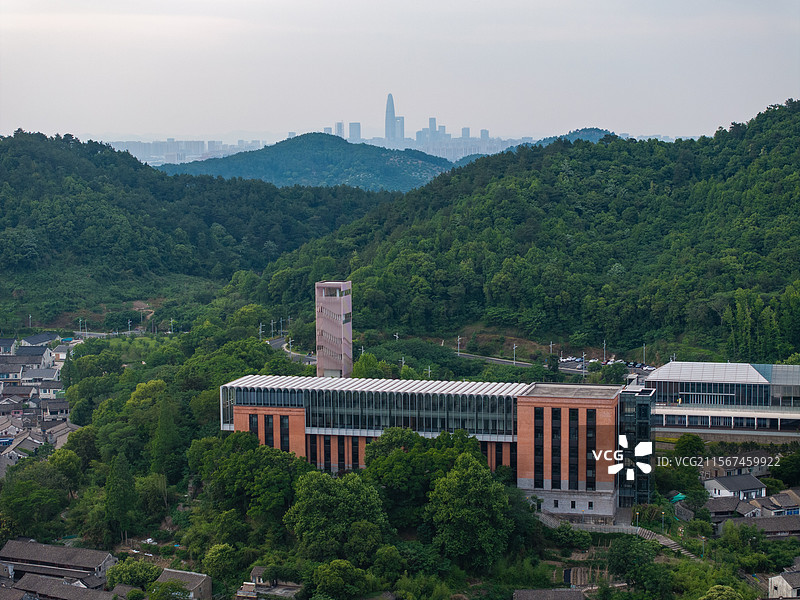 浙江宁波东钱湖建设村陶麓街区航拍图片素材