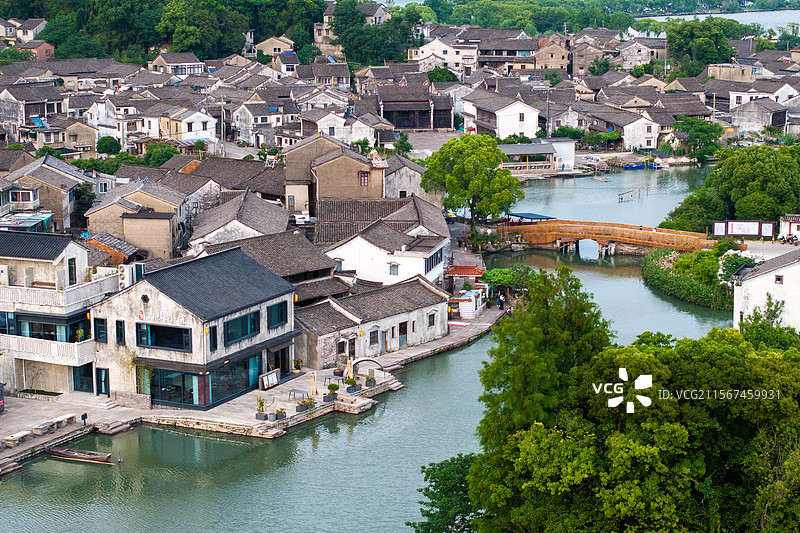 浙江宁波东钱湖建设村陶麓街区航拍图片素材