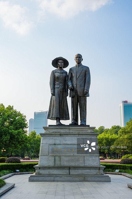 武汉中山公园孙中山雕像图片素材