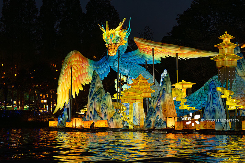 南京，夜游秦淮河图片素材