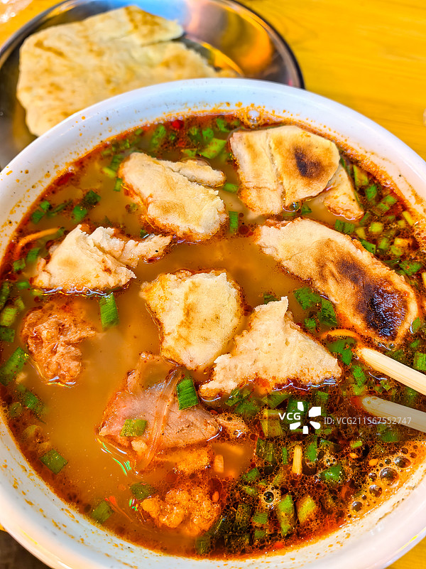 豫菜洛阳不翻汤泡馍特色美食小吃特写图片素材