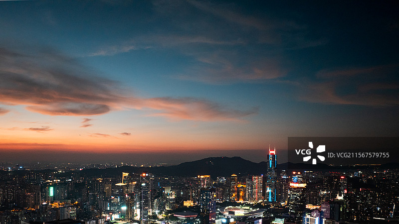 广州城市地标中信广场和周边的高楼大厦夜景航拍图片素材