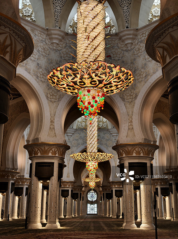 清真寺内的水晶灯图片素材
