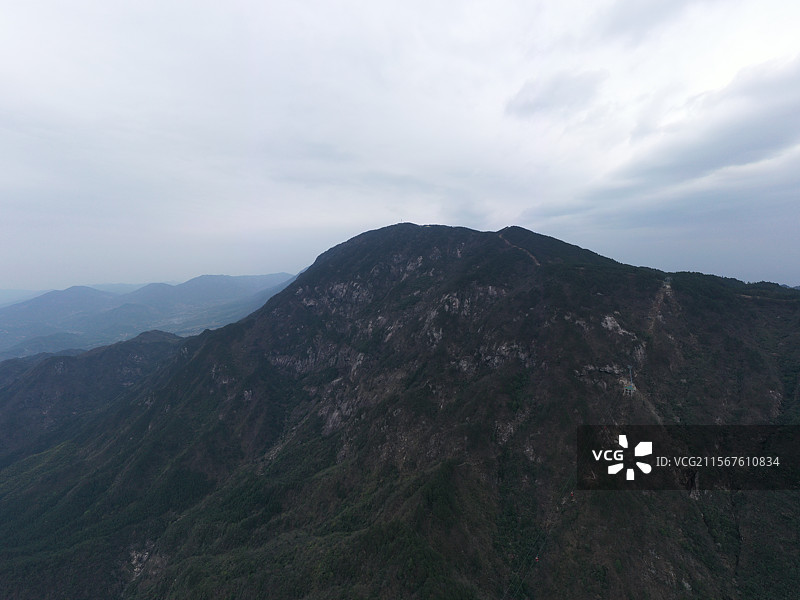 航拍湖南岳阳平江幕阜山风光图片素材