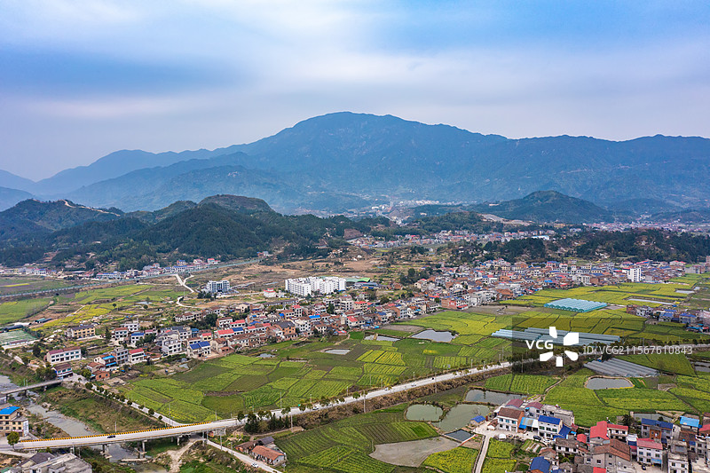 航拍湖南岳阳平江幕阜山风光图片素材