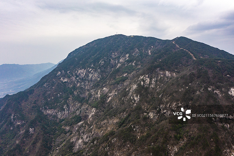 航拍湖南岳阳平江幕阜山风光图片素材