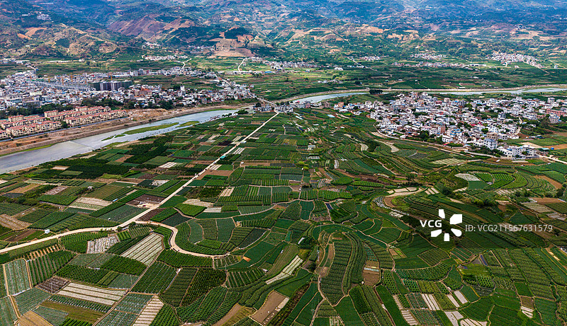 云南省玉溪市华宁县盘溪镇风光图片素材