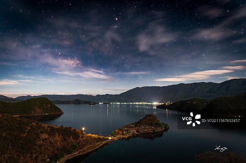 月光·银河·泸沽湖图片素材