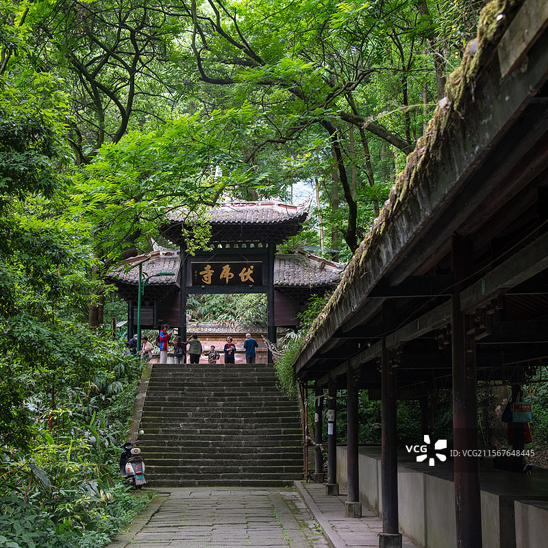 峨眉山伏虎寺外图片素材