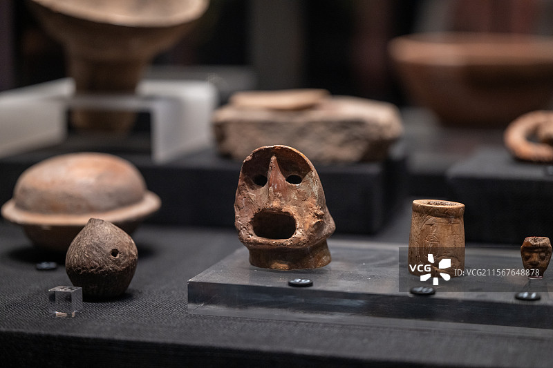陕西历史博物馆 新石器时代 延安市黄陵县出土 陶塑人头像图片素材