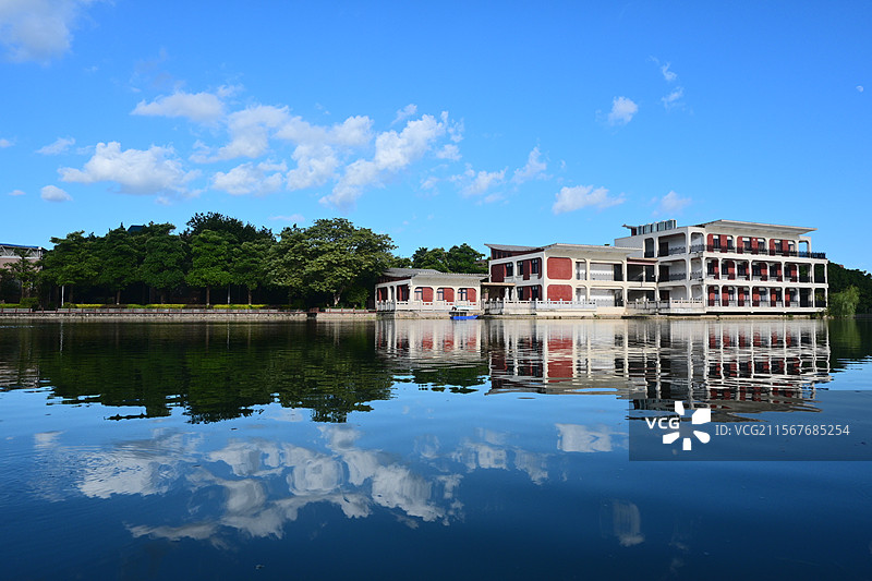 福建师范大学星雨湖图片素材
