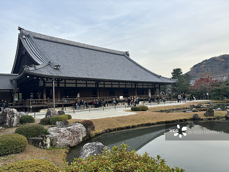 日本京都天龙寺秋景寺庙枫叶图片素材