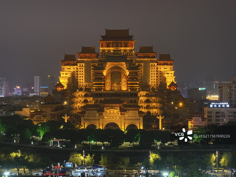 玉林云天文化城夜景图片素材