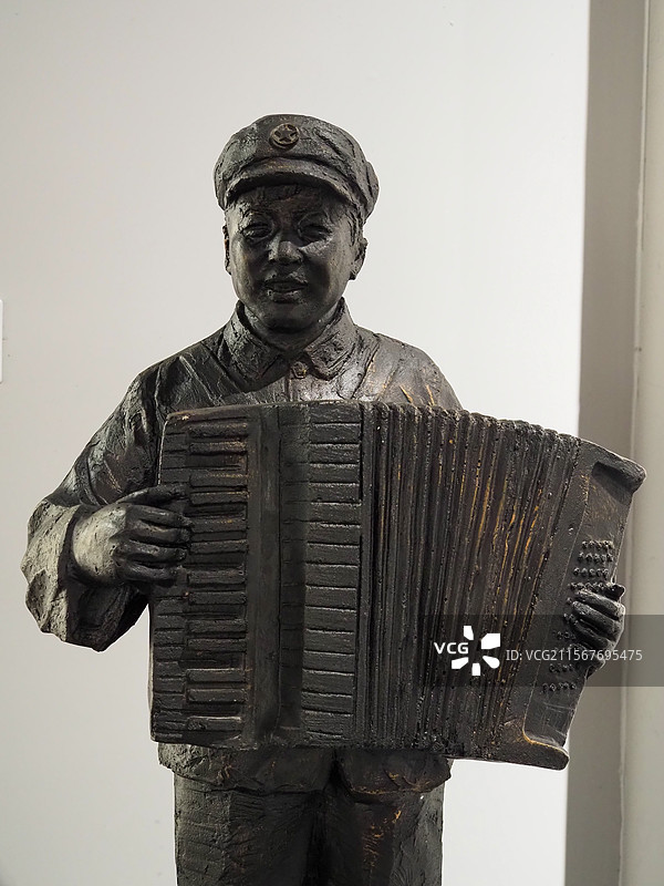 雷锋同志雕塑图片素材