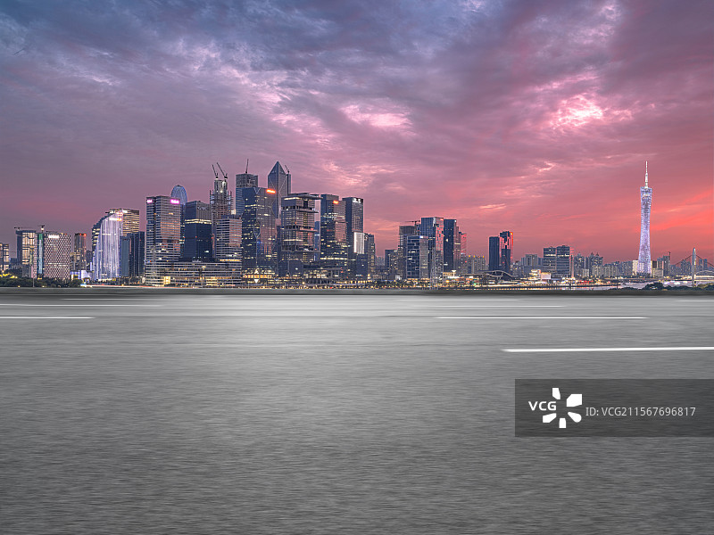 无人路面和广州城市天际线图片素材