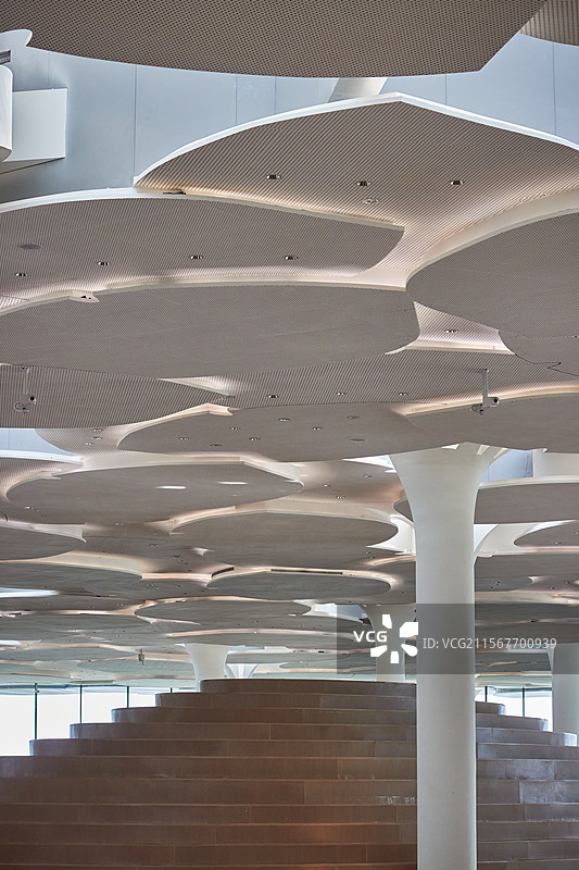 北京城市副中心北京城市图书馆阅览室天花板台阶建筑图片素材