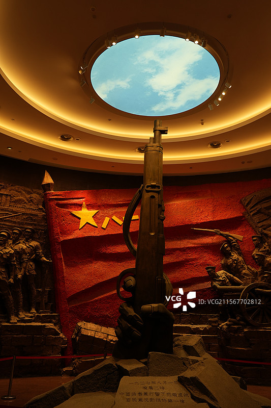 南昌八一纪念馆的大厅雕塑图片素材