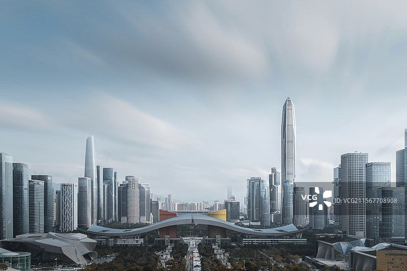 莲花山公园山顶俯瞰深圳福田CBD图片素材