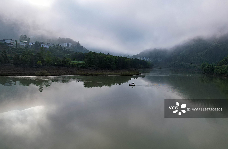 航拍湖北恩施市屯堡乡鸭松溪风光图片素材