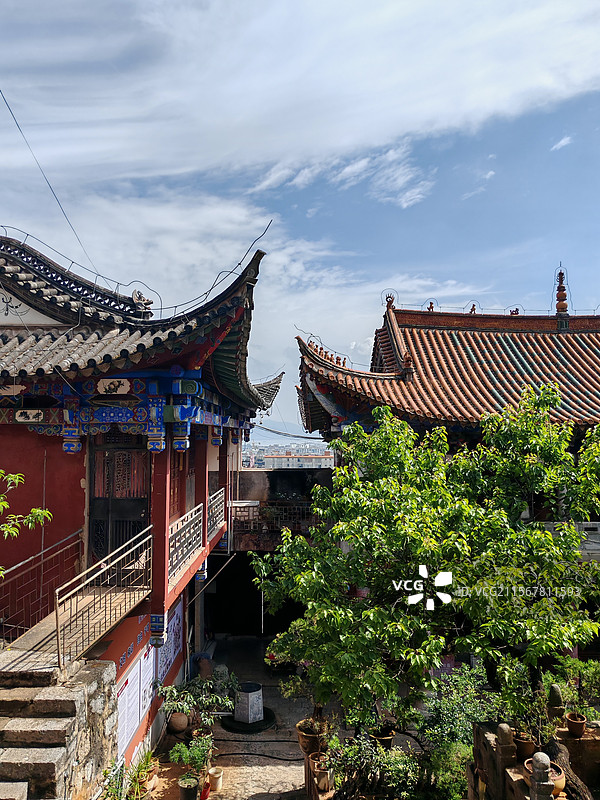 通海秀山公园的古建筑图片素材