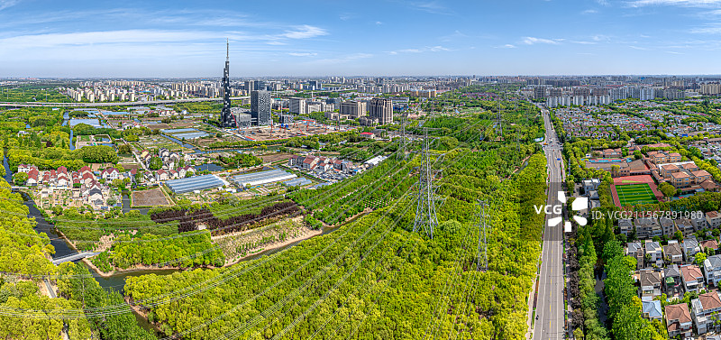上海浦东融媒体中心 广播电视塔 浦东新区文广中心大楼 500kv高压电线走廊 康桥镇城市实景航拍图片素材