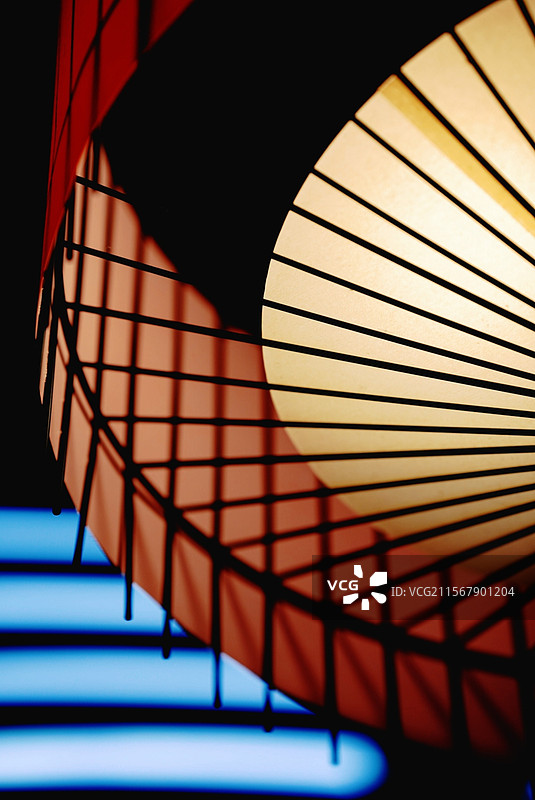 照明设备的低角度视图图片素材