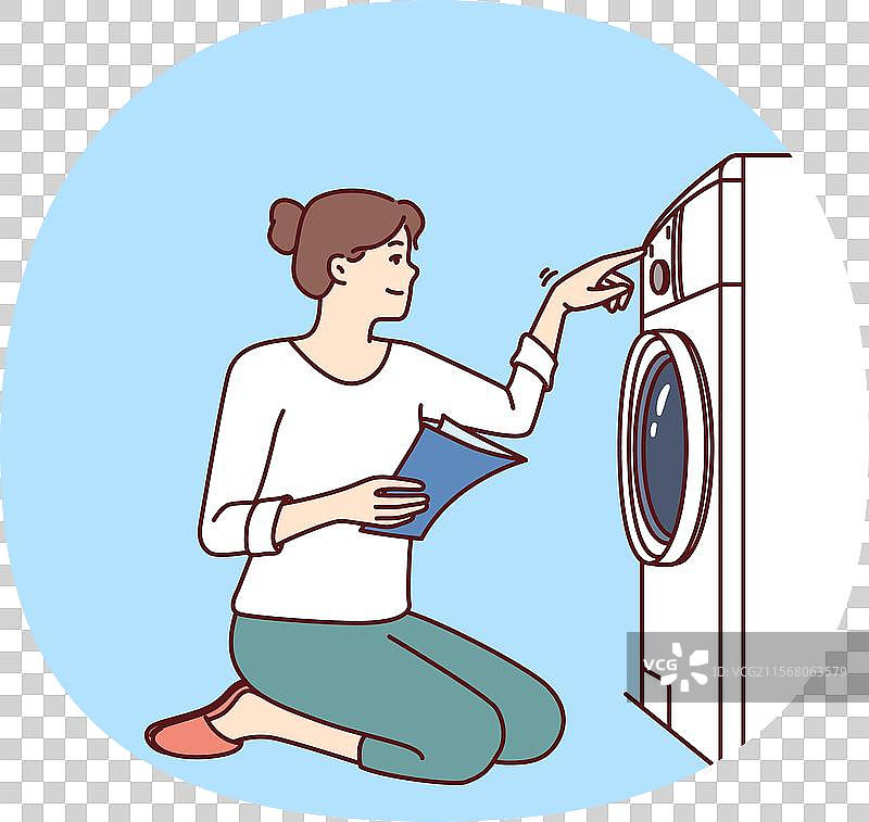 女人跪着用纸张打开洗衣机图片素材