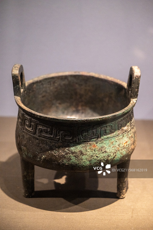 陕西历史博物馆 西周 宝鸡市岐山县董家村铜器窑藏出土 五祀卫鼎图片素材