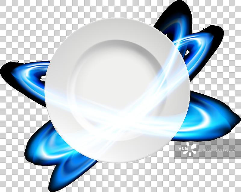 白色干净的盘子正在用洗碗液清洗。图片素材