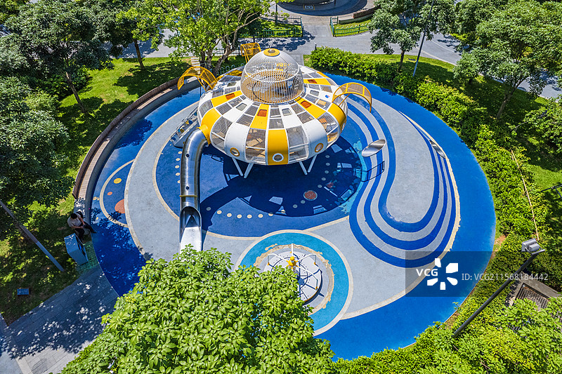 未来科技主题乐园 儿童乐园的趣味设施图片素材