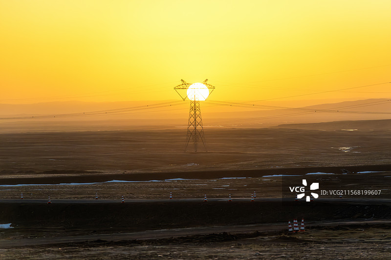 青海玉树州，三江源国家公园，通天河风光，通天河日出图片素材