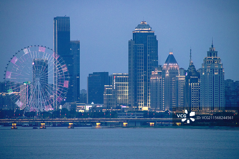 江西南昌夜景图片素材