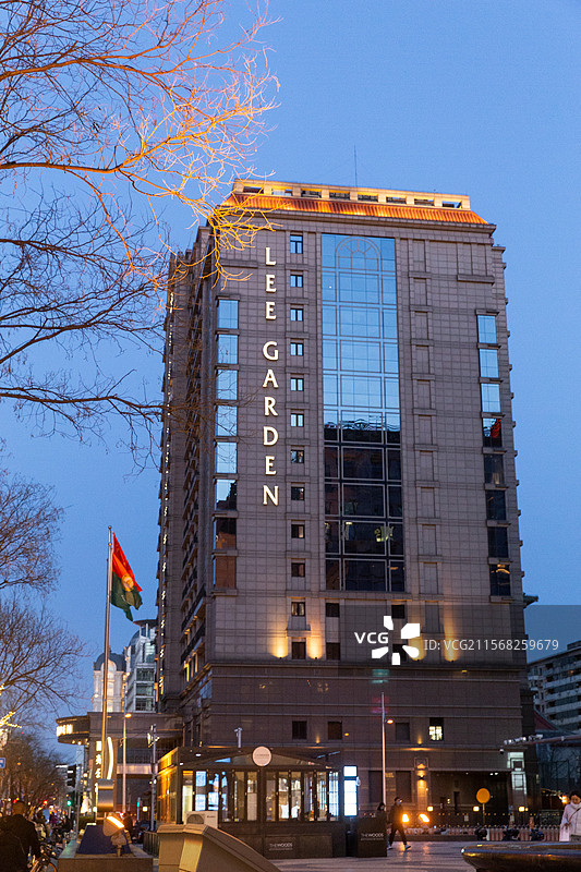 北京丽苑公寓夜景图片素材