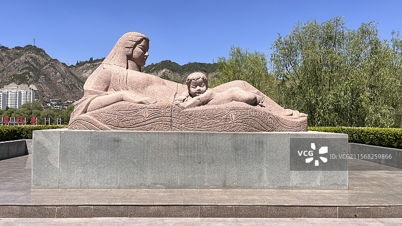 兰州黄河母亲雕塑图片素材