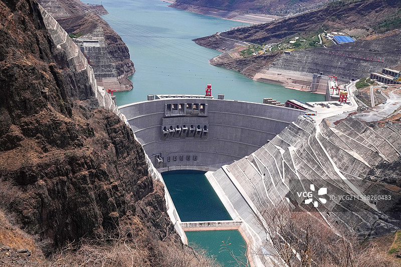 云南巧家县世界第二大水电站白鹤滩水电站风光图片素材