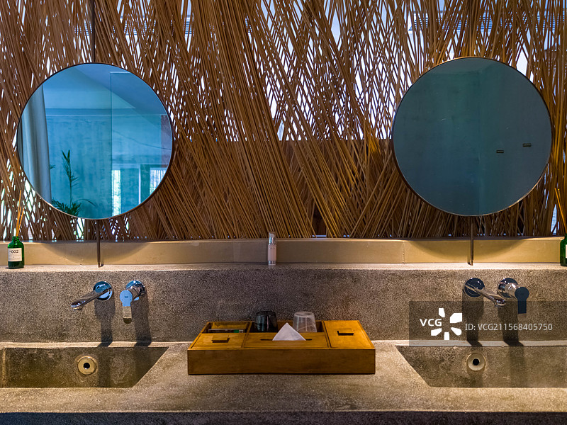 民宿 山景房 房间 民宿 山景房 房间 浴室 竹编 洗手台图片素材